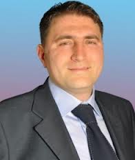 Volla. Verso il voto. Ufficializzato il candidato sindaco Gianluca Pipolo, sostenuto da Noi per Volla e ‘Per Volla’,  ci riprova a rientrare in consiglio comunale