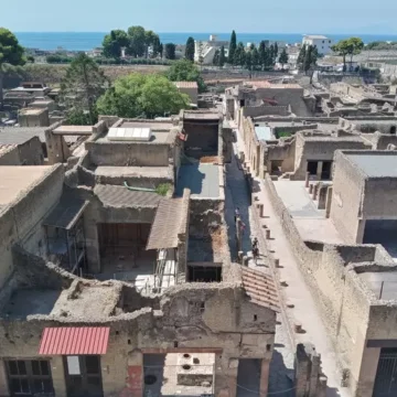 Ercolano.  Parco archeologico apre 25 aprile e 1 maggio