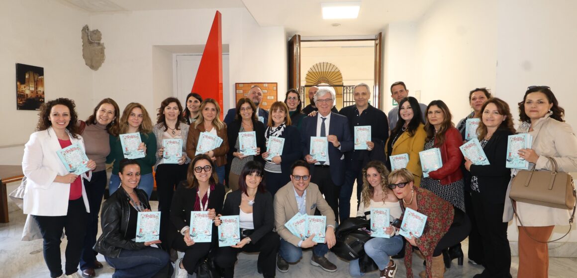siani regala libri La Fondazione Giancarlo Siani regala il libro Favolette alle scuole dell’infanzia comunali. L’iniziativa presentata in occasione della Giornata Mondiale del Libro