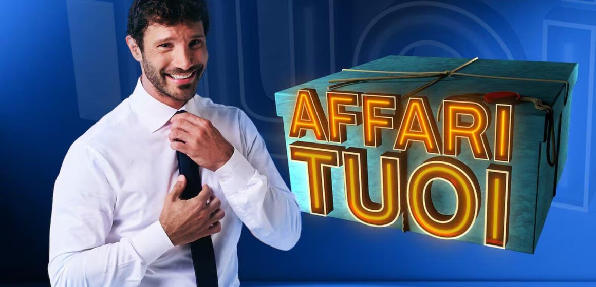 Stasera su Rai 1 alle 20,35  ‘Affari Tuoi Speciale’, ospiti comici e cantanti napoletani. Tra gli altri Sal Da Vinci, The Kolors, Biagio Izzo, Peppe Iodice, Giovanni Esposito e Francesco Paolantoni