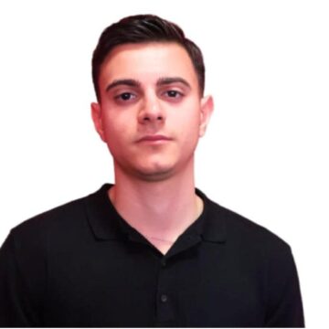 Dario Esposito (Viva Volla): “Sicurezza diventata reale emergenza. Potenziare illuminazione pubblica, presenza della Polizia Municipale e rispetto delle regole”, parla il giovane candidato al consiglio comunale