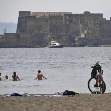 ‘Allarme caldo’ della Protezione Civile. In Campania da domani fino a lunedì alle 14 rialzo delle temperature di 6/7° sulla media del periodo