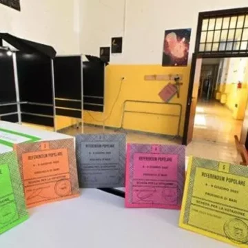 Volla. Affluenza al voto, si è superato il quorum per i 5 referendum: 51.93%, mentre al ballottaggio  si è recato alle urna il 53,24% degli eventi diritto al voto. Nal tardo pomeriggio il nuovo sindaco