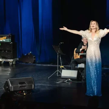 Concerto di Serena Autieri a Bucarest. Si festeggiano i 2.500 anni di Napoli