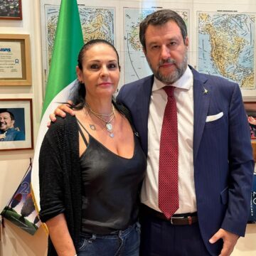 La mamma di Giogiò Cutolo candidata alle regione nella Lega. Salvini: Daniela  Di Maggio è una testimonianza di lotta alla criminalità