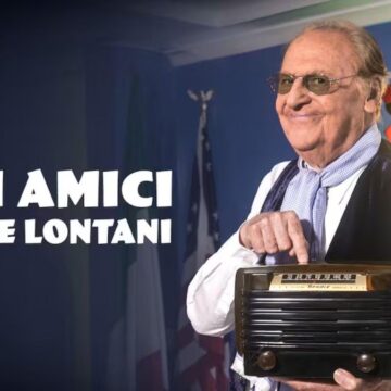 “Cari amici vicini e lontani” con Renzo Arbore. In onda tutti i giovedì, dal 10 luglio al 4 settembre alle 22.55 su Rai 3