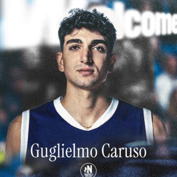 guglielmo caruso -cercola - napoli basket Guglielmo Caruso firma con il Napoli Basket. Il pivot della Nazionale, cresciuto a Cercola, ritorna sotto al Vesuvio