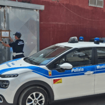 Napoli. Nuovi sgomberi al Rione Amicizia effettuati dalla Polizia Locale. Sbloccato cantiere A.C.E.R. per la costruzione di nuovi alloggi di Edilizia Residenziale Pubblica