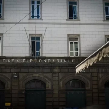 Napoli. Evasione dei due extracomunitari al carcere di Poggioreale. Uno è stato catturato