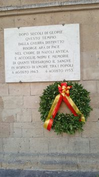 Napoli. Corona d’alloro a Santa Chiara nell’anniversario del bombardamento del 1943