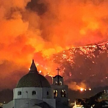 Fiamme sul Vesuvio, attivato tavolo permanente in Prefettura