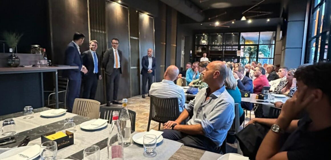 ZES - INCONTRO A VOLLA - AICAST SINDACO PRESIDENTE DEL CONSILIO COMUNALE Volla. ZES e sviluppo produttivo, si apre il dialogo tra Consorzio ASI Napoli e Comune. Buone notizie dall’ incontro promosso dal presidente Aicast Luciano Manfellotti