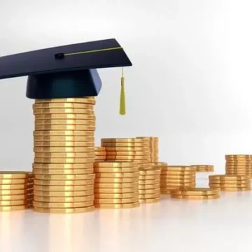 aldabet economic Napoli. Alfabetizzazione economica ed equità di genere, a Castel Nuovo l’iniziativa di Amazon e Action Aid con le assessore Ferrante, Armato e Marciani