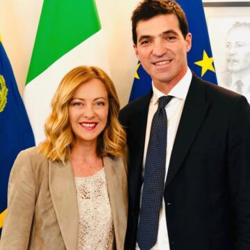 Regionali Marche, si conferma presidente Acquaroli, Giorgia Meloni: “Premiato una persona che in questi anni ha lavorato senza sosta per la sua regione e per i suoi cittadini”