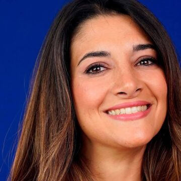 monica russo cercola 11 miss italia Cercola. E’ il giorno di Monica Russo alla finalissima Miss Italia 2025, può essere votata da casa scegliendo il n.38. Diretta streaming su Rai Play e in tv su Rtv San Marino (canale 550 digitale terrestre). La Pascale presidente di giuria