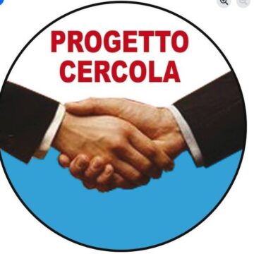 progetto cercola ‘Progetto Cercola’ si interroga su due misure di finanziamento (4 mln€) del PNRR sullo stesso immobile comunale di Caravita. Non ospita più la Polizia Municipale, ma la Casa di Comunità dell’ASL: regalo ad azienda sanitaria per 40 anni