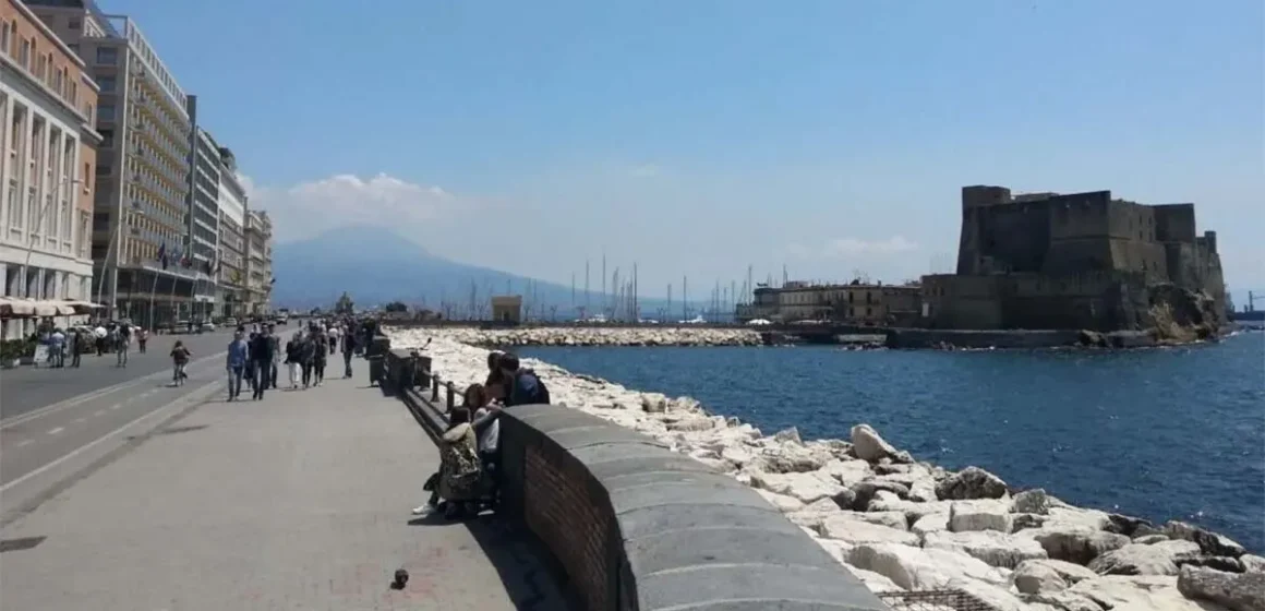 Napoli. Monitoraggio delle acque: torna regolare la balneazione in zona Via Partenope