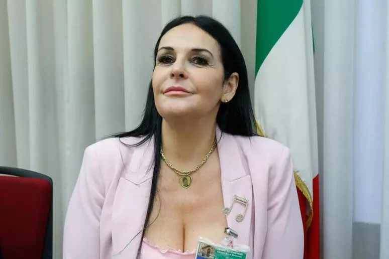 mamma di giogio La mamma di Giogiò Cutolo capolista a Napoli per la Lega. Matteo Salvini domani presenta la lista al Teatro Sannazaro