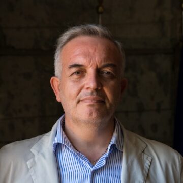 Somma Vesuviana. Finisce anticipatamente il mandato del sindaco Salvatore Di Sarno, 13 consiglieri comunali firmano le dimissioni dal notaio, anche 3 di maggioranza. Nelle prossime ore arriva in città il commissario prefettizio