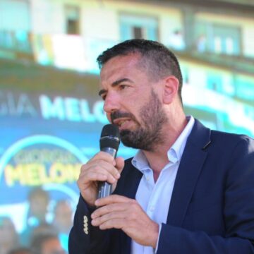 massimo ruspandini Campania, Ruspandini (Fratelli d’Italia): “La sinistra non si indigna dell’endorsement dell’ex brigatista rosso Aprea per Fico?”, decisa presa di posizione del vicecapogruppo alla Camera di Fratelli d’Italia
