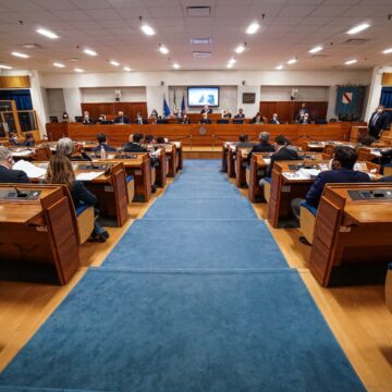 Nuovo Consiglio Regionale. Nella circoscrizione di Napoli entrano gli ex  sindaci Pelliccia (Casalnuovo), Zinno (PD) e Buonajuto (Ercolano)