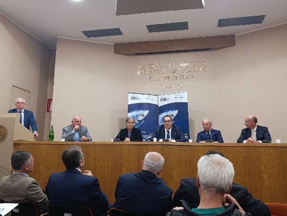 salone nautico na Ritorna la 39^ edizione di Navigare – Salone Nautico Internazionale di Napoli, Ad ospitare la mostra nautica sarà il Molo Luise di Mergellina, al centro del dibattito: turismo, occupazione e riqualificazione del mare