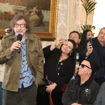 cecchetto napoli Capodanno a Napoli: 4 giorni di festeggiamenti per “Napoli Città della Musica”. Il 31 dicembre in Piazza del Plebiscito evento clou con Elodie e Serena Brancale