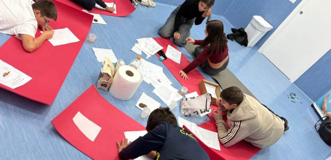 Volla. M&C Production s.r.l.s, esclusa dal Comune per il contributo dei Centri Educativi, annuncia di continuare  ‘gratuitamente’ il progetto sociale rivolto  ai minori del territorio. Silenti i responsabili politici