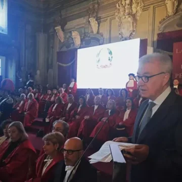 Napoli. Inagurazione anno giudiziario, Mantovano: “Se vince il Si al referendum per la riforma della giustizia non arriva l’Apocalisse”