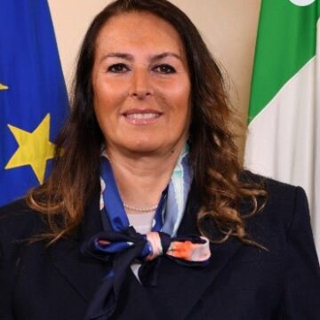 Campania. Volontariato di Protezione Civile, Assessora Zabatta presiede la Consulta regionale: al via il bando per l’assegnazione dei mezzi speciali “Auspico maggiore presenza donne e giovani”